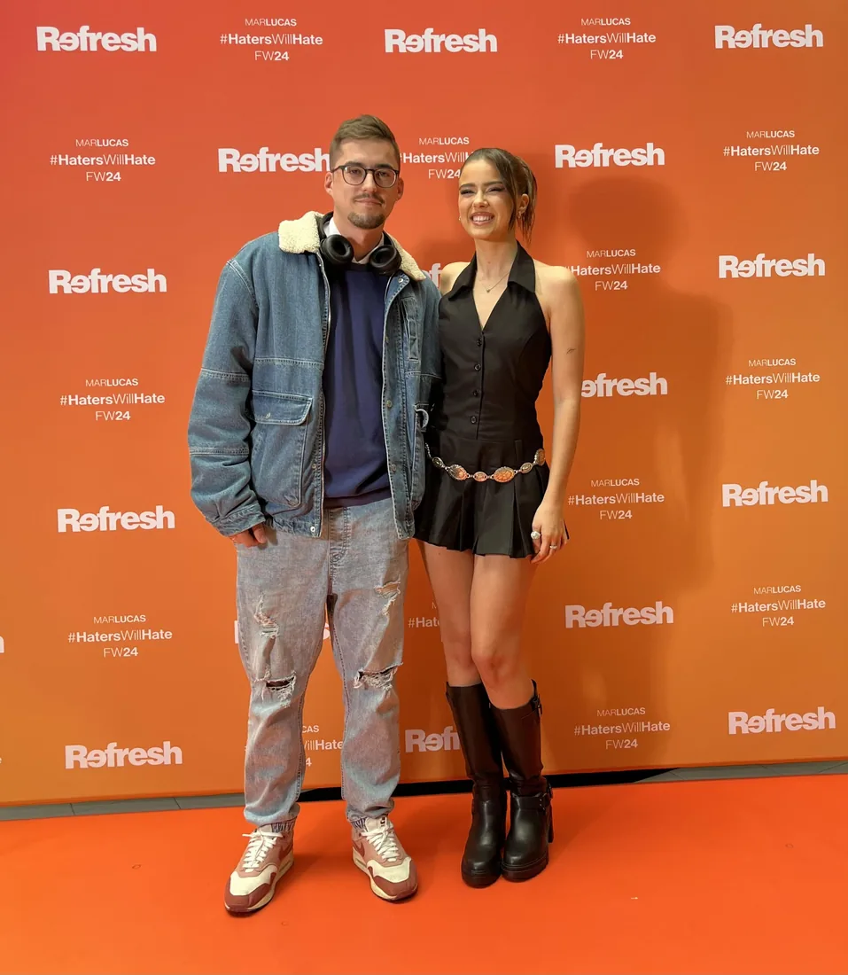 Pablo Fernández con Mar Lucas en el photocall de Refresh