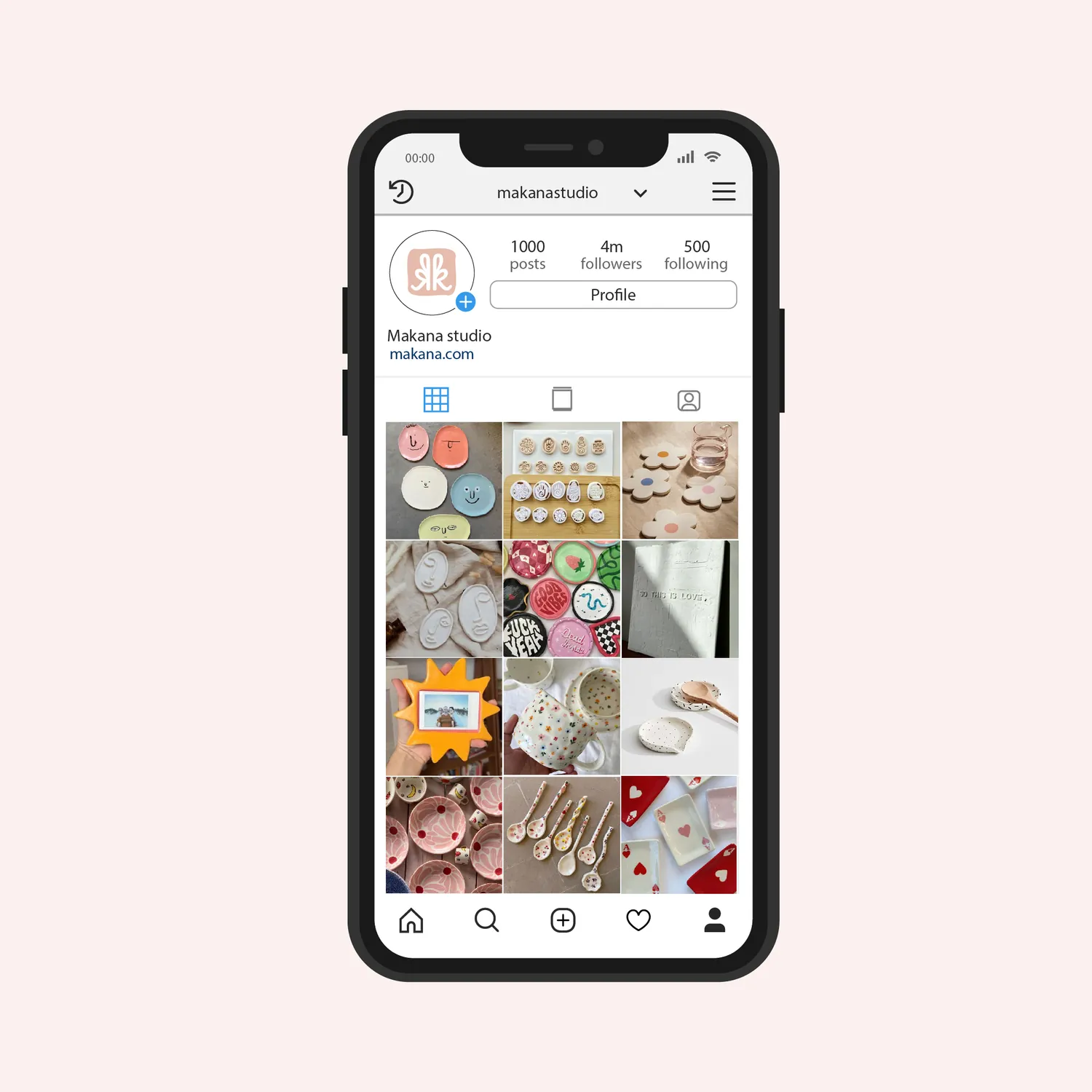 Perfil de Instagram de Makana en un móvil